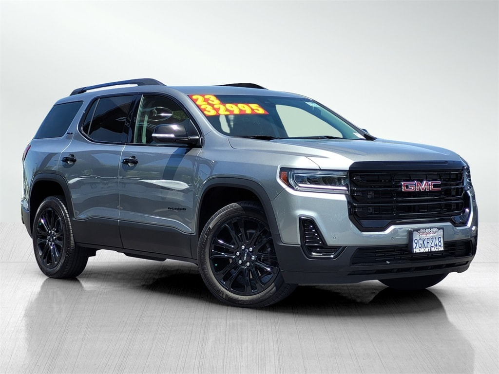 Used 2023 GMC Acadia in Newark