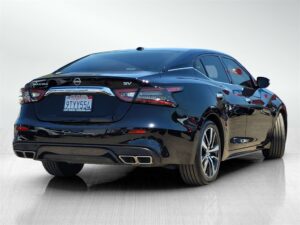 Nissan Maxima SV