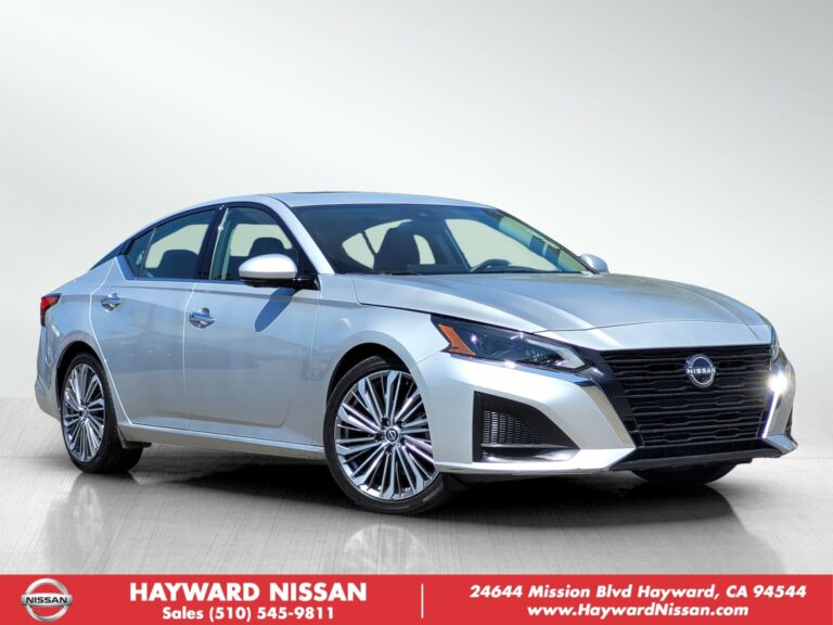 Used 2023 Nissan Altima in Hayward