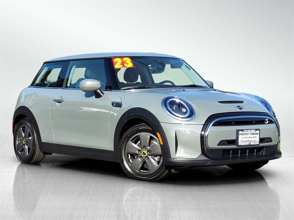 Used 2023 MINI Electric Hardtop 2 Door in Newark