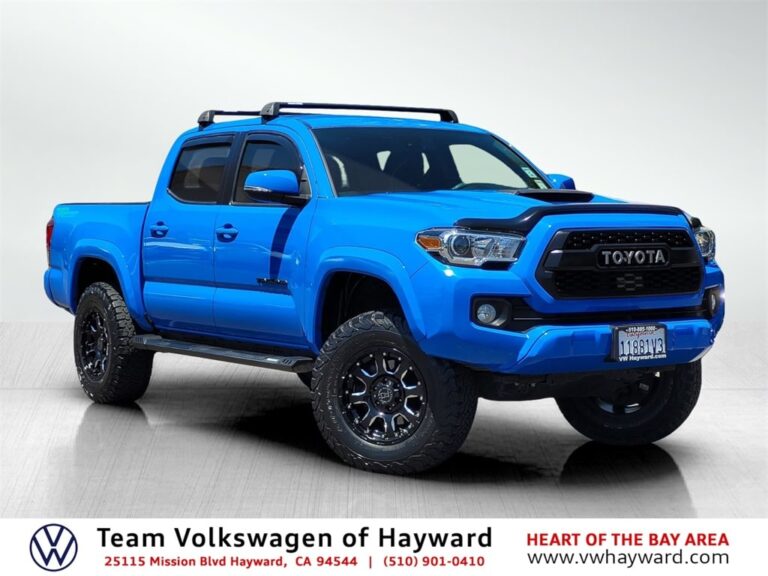 Used 2020 Toyota Tacoma in Hayward