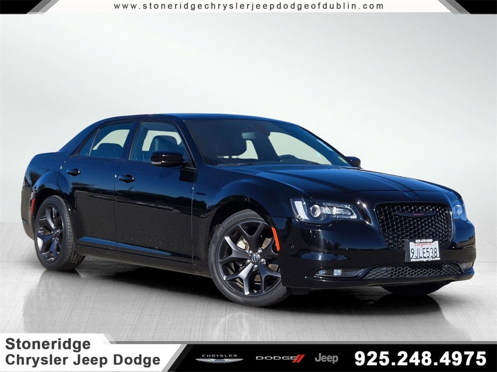 Used 2023 Chrysler 300 for sale in Pleasanton