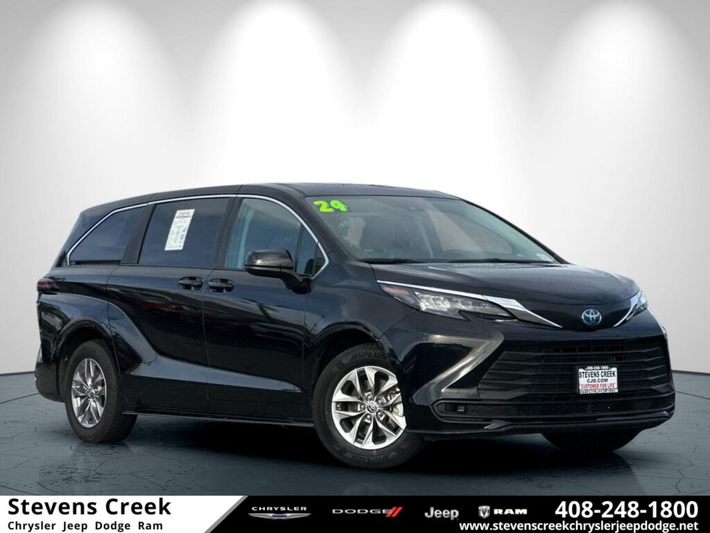 Used 2024 Toyota Sienna for sale in San Jose