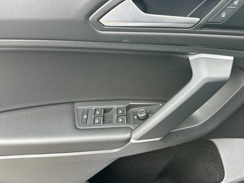 03713f26922852c1e38ef6a3983f812dx