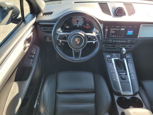 08f73015703a7530381ea2e2b5c9c61ax