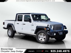 Used 2023 Jeep Gladiator for sale in Pleasanton