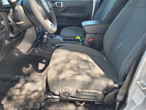 16246c2f4df2de5817db704705714068x