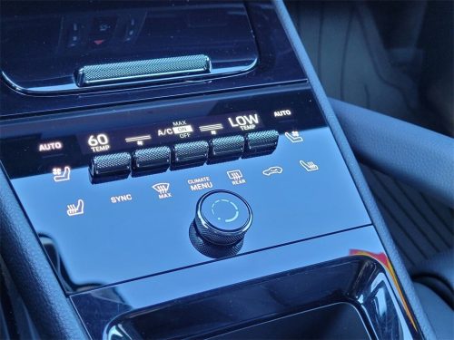 271152e4ac1a084f391eb14018afae67x