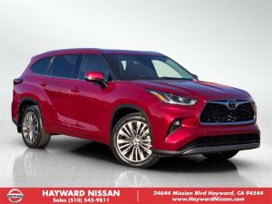 Used 2021 Toyota Highlander for sale in Hayward