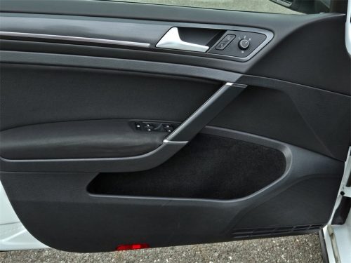 4e05a9c5fb63f25e9693688bda55944bx