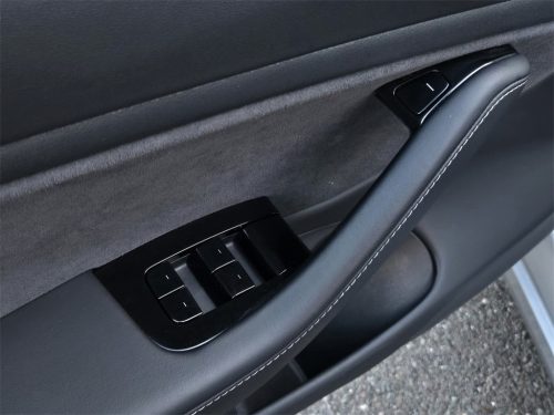 4f36a655b512c05a77ff36434c907570x