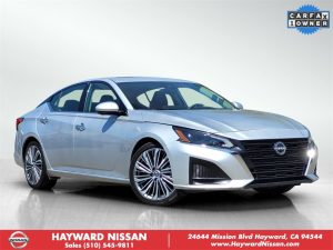 Used 2023 Nissan Altima for sale in Hayward