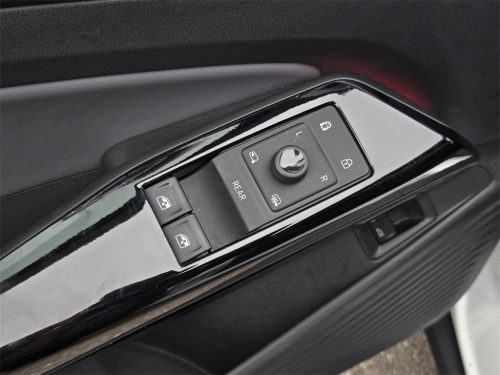 5ba7c1168b7ce8f3cd7d8e8e9cead153x