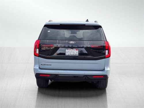 5d66d8e5b6983d17232eaa0dbffec844x