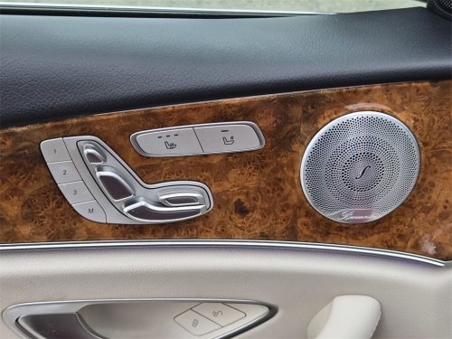 689b158b0b81a4a4043c1503490eeeabx