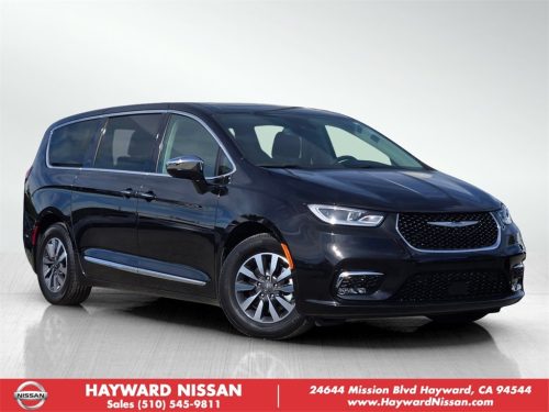 Used 2022 Chrysler Pacifica Hybrid for sale in Hayward