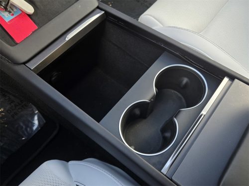 7318cb269b313e7a9a73d9198d157218x