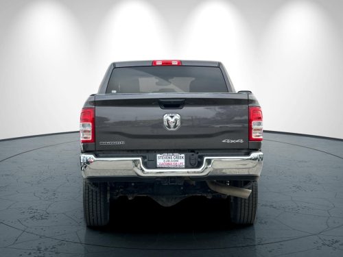 81542e73c5858f0b3dffbb731b8c10b4x