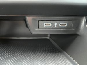 98f35067aa689a25fbe0a6006e47b4aex