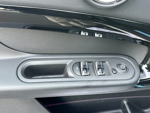 ad086720bf50e6b71de6b5c3d88a5c2bx