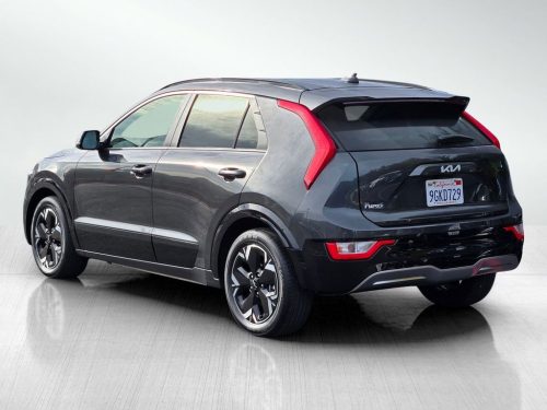 b4d33a27fa503c8116e575b7e8859161x