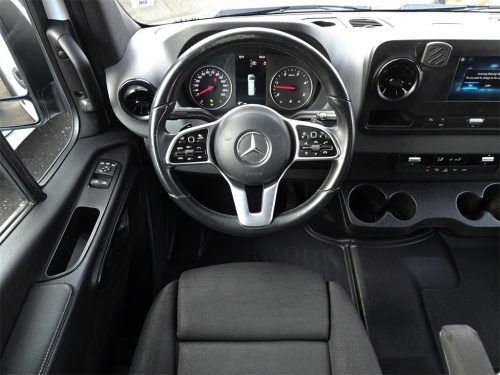 b547e689d6ed1056f2a2e304f5c7a7b3x