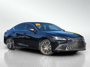 Used 2023 Lexus ES 300h for sale in Newark