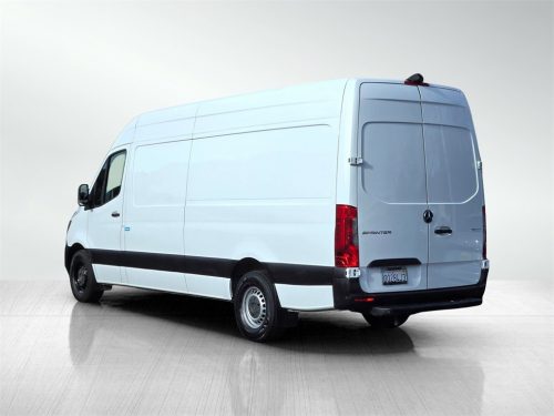 d7f0651b6d84a0e37771d068b3abc072x