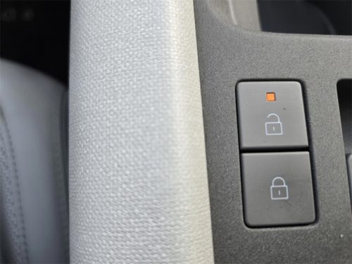 f033a1e48c233ee10f68af1f2236d7c1x